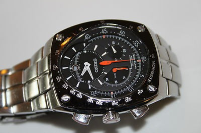 WW0822 Seiko Sportura Kinetc Chain Watch SNL015P1
